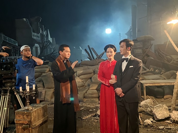 Nữ diễn viên 10x thử vai cho vui, nào ngờ được chọn quay cảnh &#34;nồng cháy&#34; cùng Doãn Quốc Đam - 6