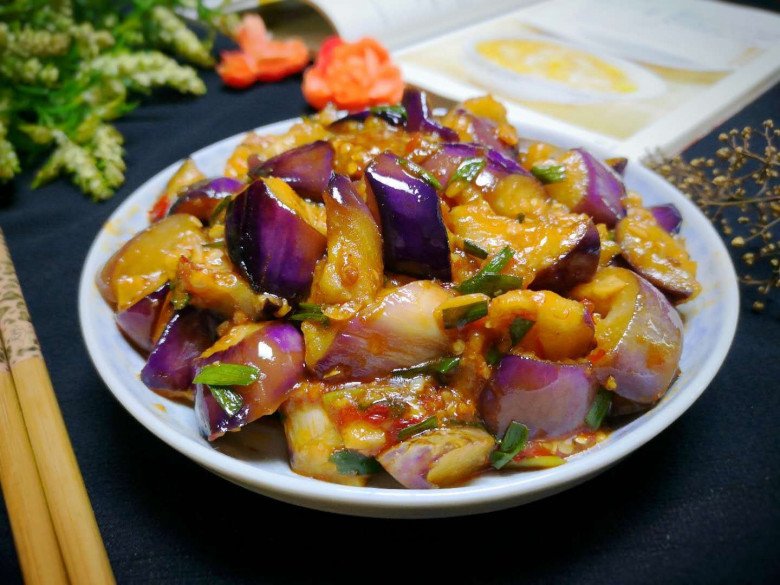 Quả này được ví như &#34;vua các loại rau&#34; đem nấu đơn giản cũng ngon bổ, rất sẵn ở Việt Nam, giá 35.000 đồng/kg - 5