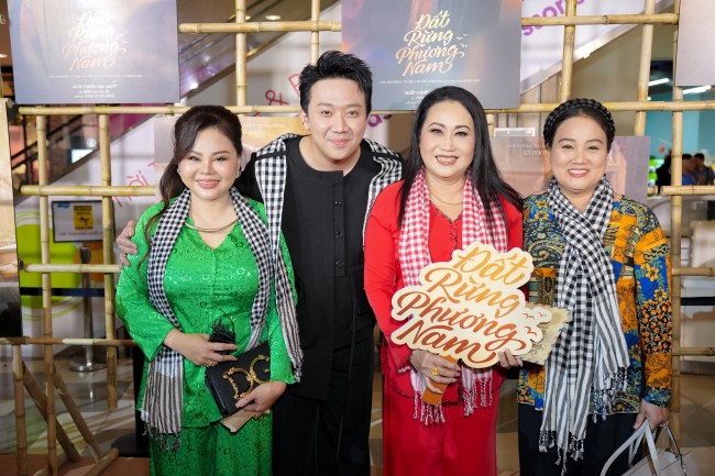 "Bé An" Hùng Thuận hứa bao rạp, Cát Phượng muốn cùng con trai đi xem Đất Rừng Phương Nam - 6