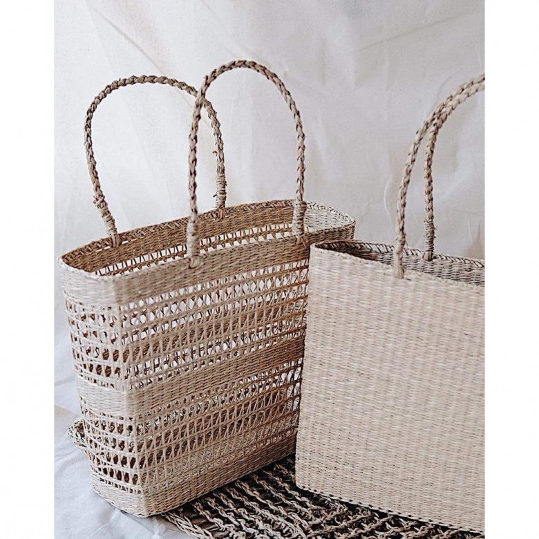 Danh sách những chiếc túi cói từ hàng hiệu đến bình dân được phụ nữ rất yêu, giá chỉ từ 70k - 10
