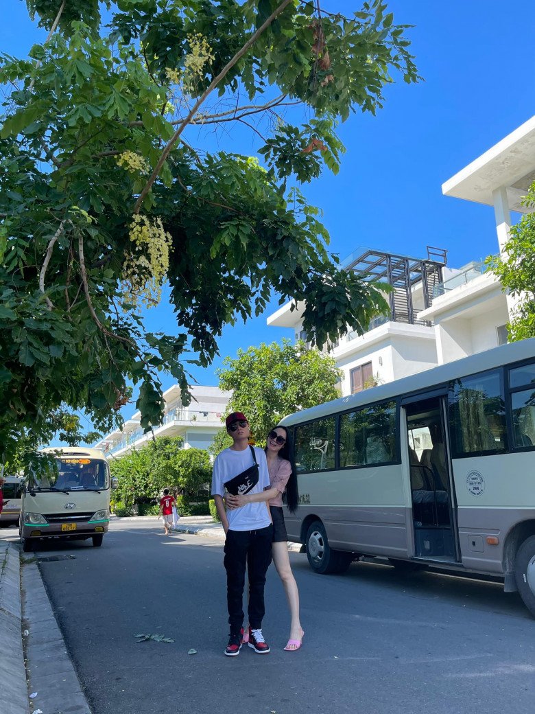 &#34;Giai nhân màn ảnh Việt&#34; trẻ đẹp bất chấp nhờ công thức sạch, U50 gây &#34;lú&#34; với eo thon, chân dài ngỡ gái còn son - 7