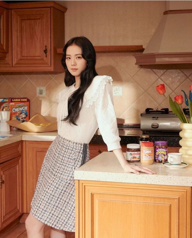 4 món thời trang được Jisoo BLACKPINK rất yêu, giúp giấu nhẹm eo bánh mì, hack dáng đỉnh cao - 16