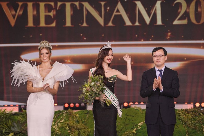 Nhan sắc Miss Earth Việt Nam 2023, Đỗ Thị Lan Anh - 11