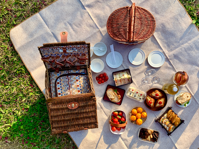 Cần những gì để có không gian camping ngày mưa chill chill cho gia đình? - 8