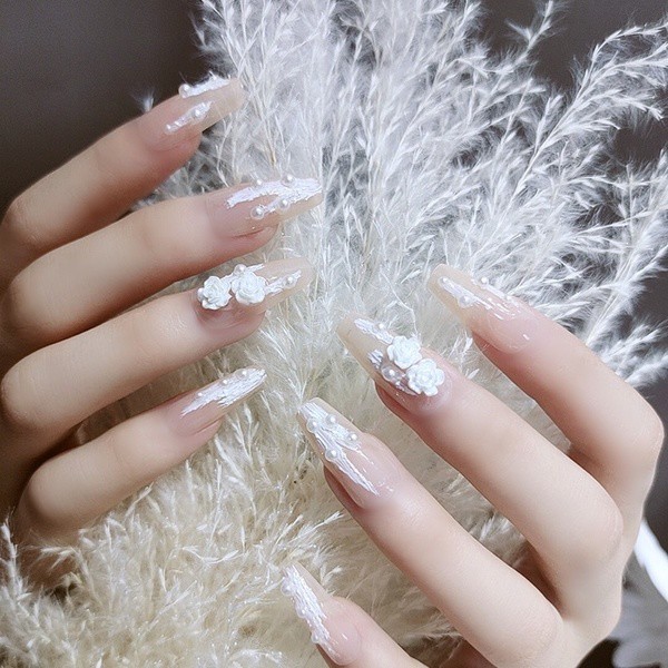 Top các mẫu móng tay dán giá rẻ cho nàng tha hồ điệu đà mùa Thu Đông, giá chỉ từ 15k - 6