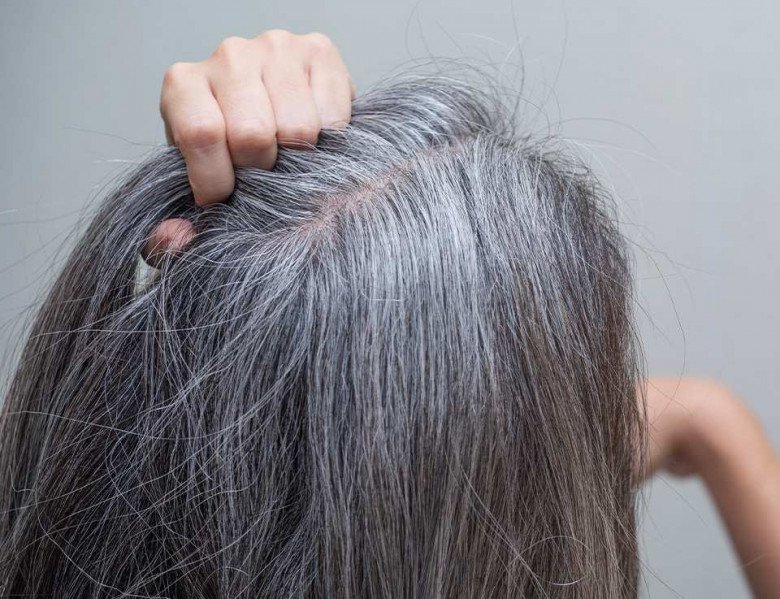 2 bộ phận cơ thể phụ nữ tuổi nào cũng cần chăm sóc, lơ là một phút là lộ tuổi già - 1