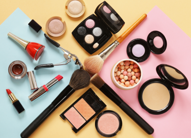 Những món đồ nên và không nên mua khi “shopping” trên các kênh livestream - 1