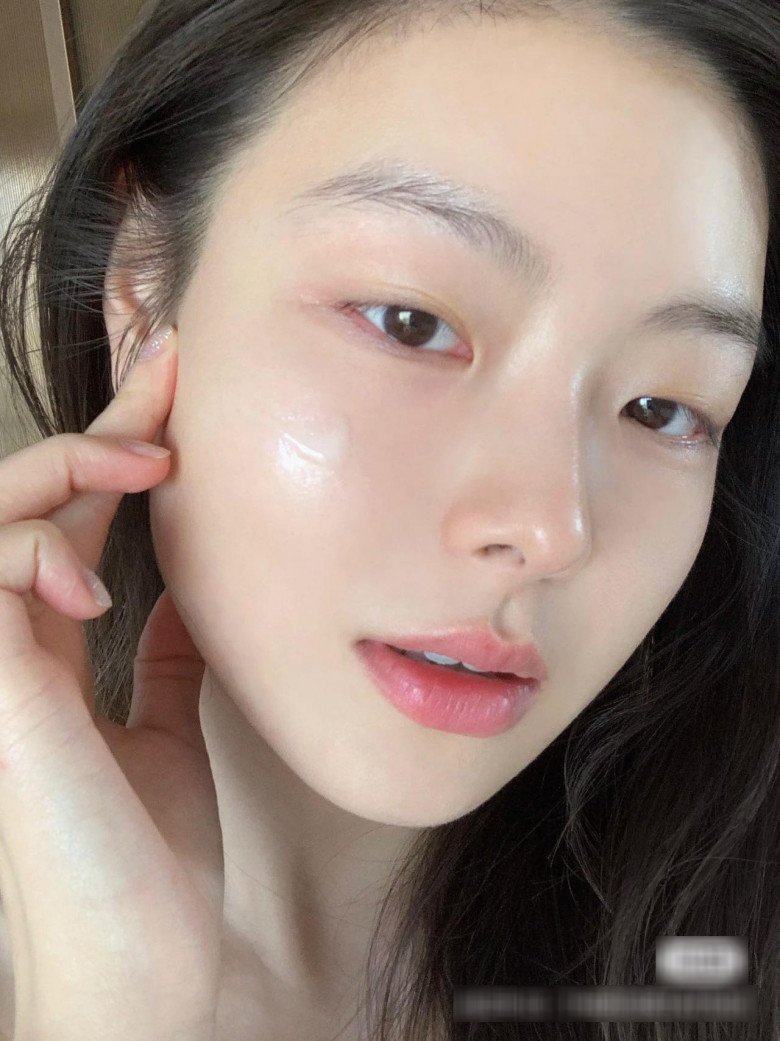 Dùng thứ nước 0 đồng dưỡng da, người trắng bật tông, người mọc mụn tràn lan vì sao? - 3