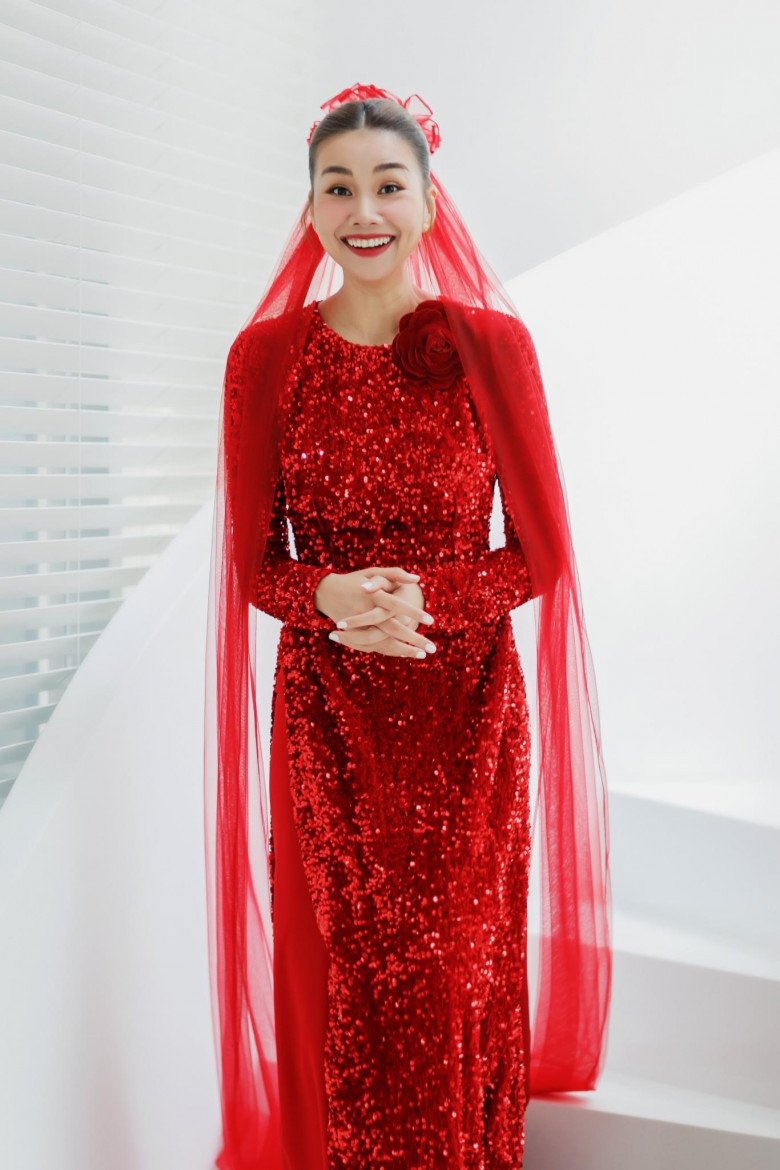 Cô dâu Thanh Hằng diện áo dài sequins, khoe sắc trong veo, sáng rực ngày về nhà chồng - 9