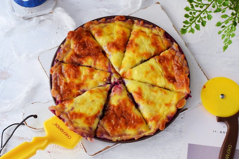 Nhà còn củ khoai lang tím đem làm bánh pizza ai cũng ngạc nhiên, nhìn thành phẩm cho ngay 100 điểm &#34;không có nhưng&#34; - 8