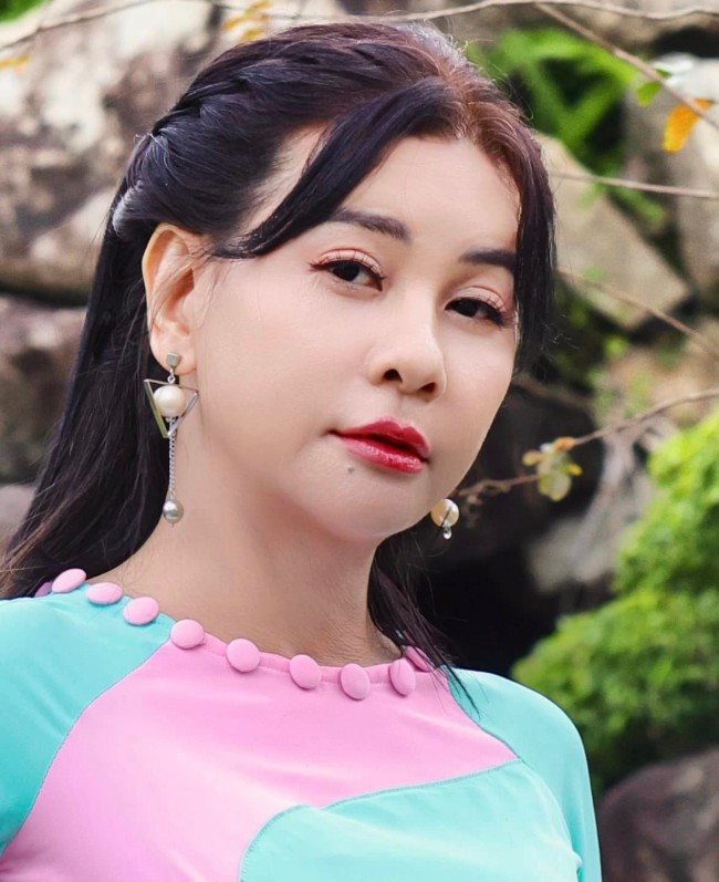 Cát Phượng: &#34;Tôi hay nhõng nhẽo, thích làm con mèo co rúc bên cạnh người đàn ông của mình&#34; - 6