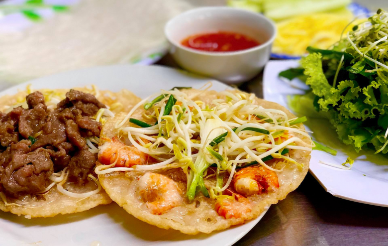 5 quán bánh xèo tôm nhảy lâu năm và ngon nhất Quy Nhơn, khách lúc nào cũng ngồi chật kín - 5