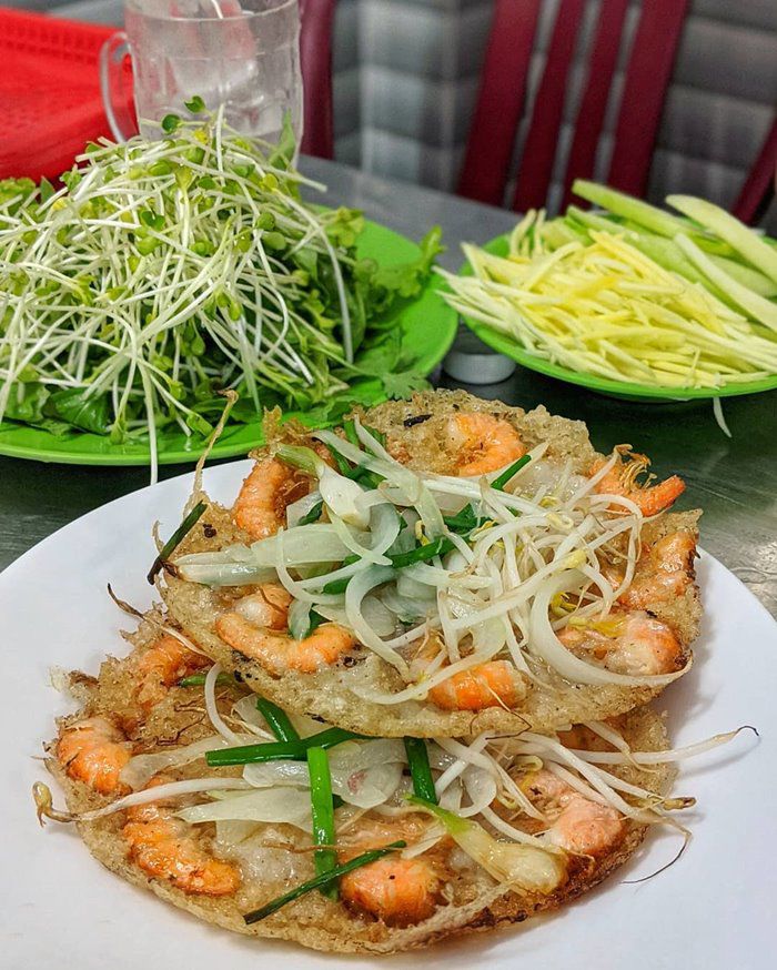 5 quán bánh xèo tôm nhảy lâu năm và ngon nhất Quy Nhơn, khách lúc nào cũng ngồi chật kín - 3