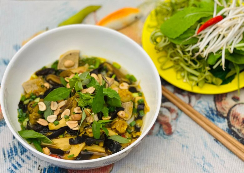 Hiền Thục tuổi 42 vẫn từ chối lão hóa, sở hữu điểm vàng cơ thể xịn như hoa hậu - 12
