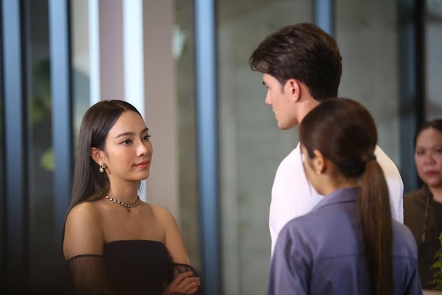 Vừa sinh xong thì nhân tình của chồng đến nhà báo có thai, tôi chỉ cho xem 2 tờ giấy mà cô ta ôm bụng chạy - 1