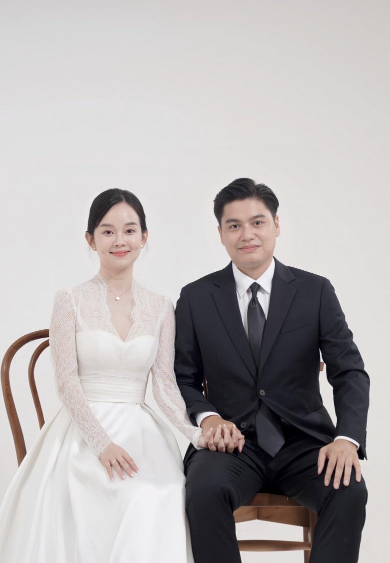 Cô dâu Ly Kute kết thúc 7 năm làm mẹ đơn thân, sắm tới 5 mẫu váy cưới xinh nhất tháng 10 - 4
