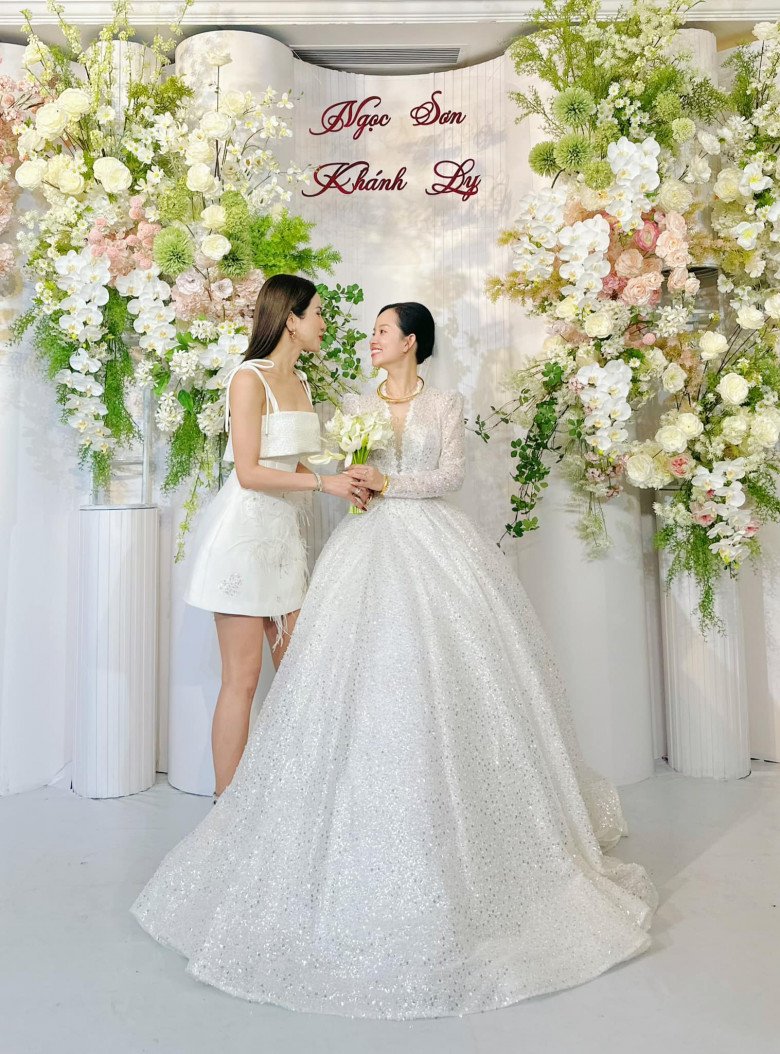 Cô dâu Ly Kute kết thúc 7 năm làm mẹ đơn thân, sắm tới 5 mẫu váy cưới xinh nhất tháng 10 - 2