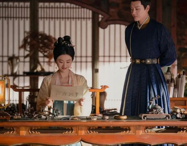 Bé gái Thượng Hải có 8 triệu người theo dõi: Xinh như Angelababy, 14 tuổi cao 1m60, tự kiếm bộn tiền - 6