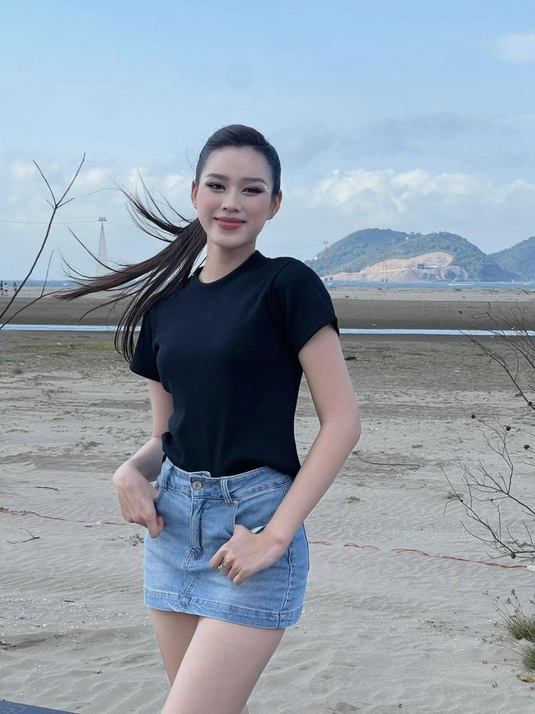 Hoa hậu Thanh Hoá là CEO tuổi 22, đi đâu cũng mặc 1 kiểu quần đen, tiết kiệm vẫn đẹp sang - 9