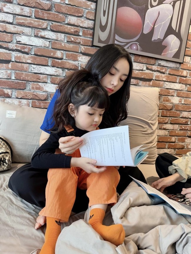 &#34;Con gái&#34; Quỳnh Kool kiếm 25 triệu/giờ nhưng chỉ thích ăn xôi 10 nghìn, khóc ôm chân &#34;bố thiếu gia&#34; - 5