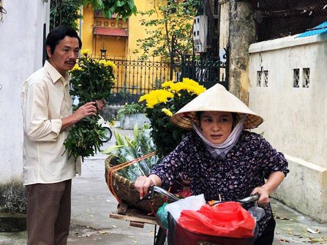 Sắc vóc cô bán hoa Về Nhà Đi Con nay thăng cấp thành vợ &#34;chủ tịch quyền lực&#34; mới của VTV ra sao? - 4