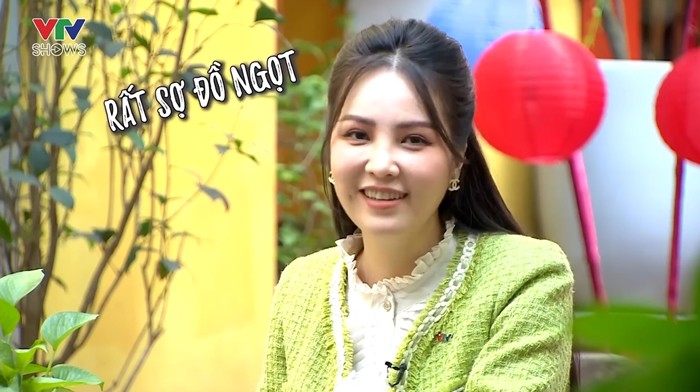 Nam thần mới nổi của VTV hì hục tập hôn 15 lần, cần &#34;vũ khí đặc biệt&#34; vì &#34;người tình&#34; thấp hơn 31cm - 3