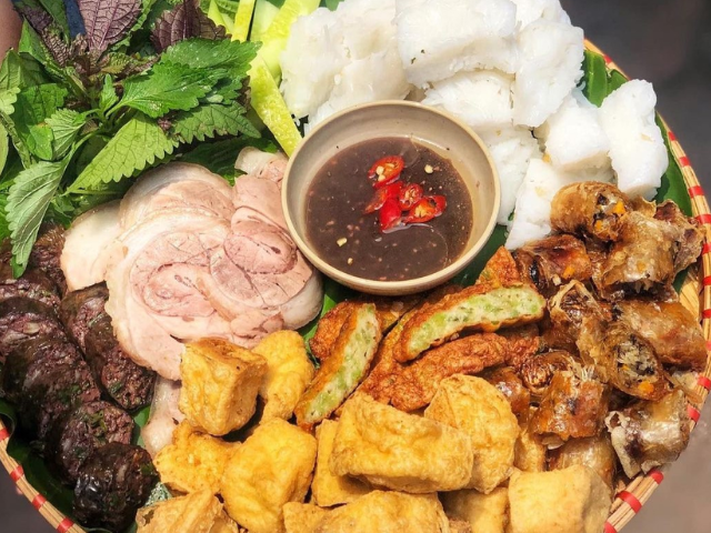 Khám phá thế giới ẩm thực quận 10, món nào cũng ngon mà giá cả lại còn siêu hời - 1