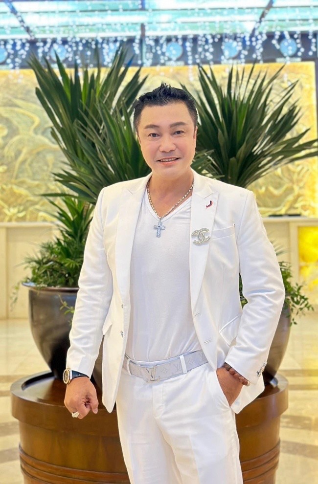 Cuộc sống của 2 &#34;ông hoàng&#34; từ chối mấy chục cây vàng: Người U60 vẫn lẻ bóng, kẻ đưa sạch tiền cho vợ - 1