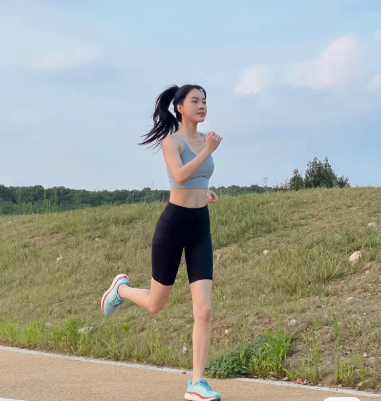 Chạy bộ buổi sáng, buổi chiều hay buổi tối? Đâu là thời điểm chạy bộ hiệu quả nhất? - 1