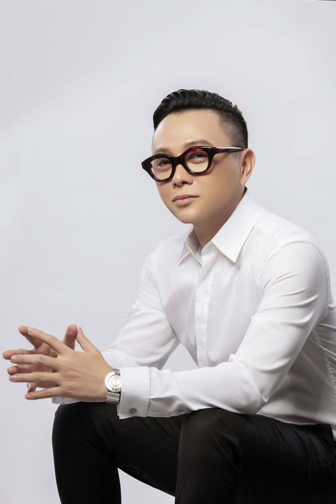 Gây tiếng vang ở thế giới nhưng NTK Nguyễn Công Trí vẫn không quên cống hiến cho nền thời trang nước nhà - 29