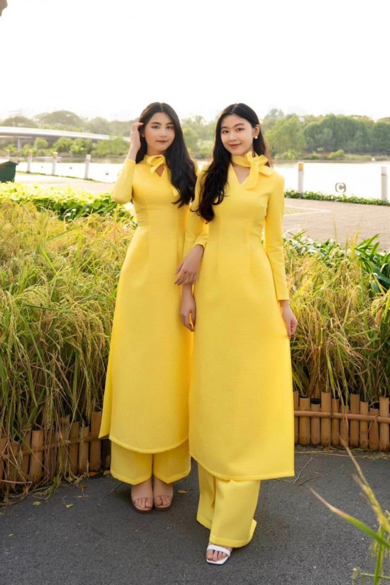 Ngắm hội con sao Việt mặc đẹp nhất 2023: Cặp song sinh Lisa - Leon nhỏ tuổi nhất vẫn sành điệu - 24