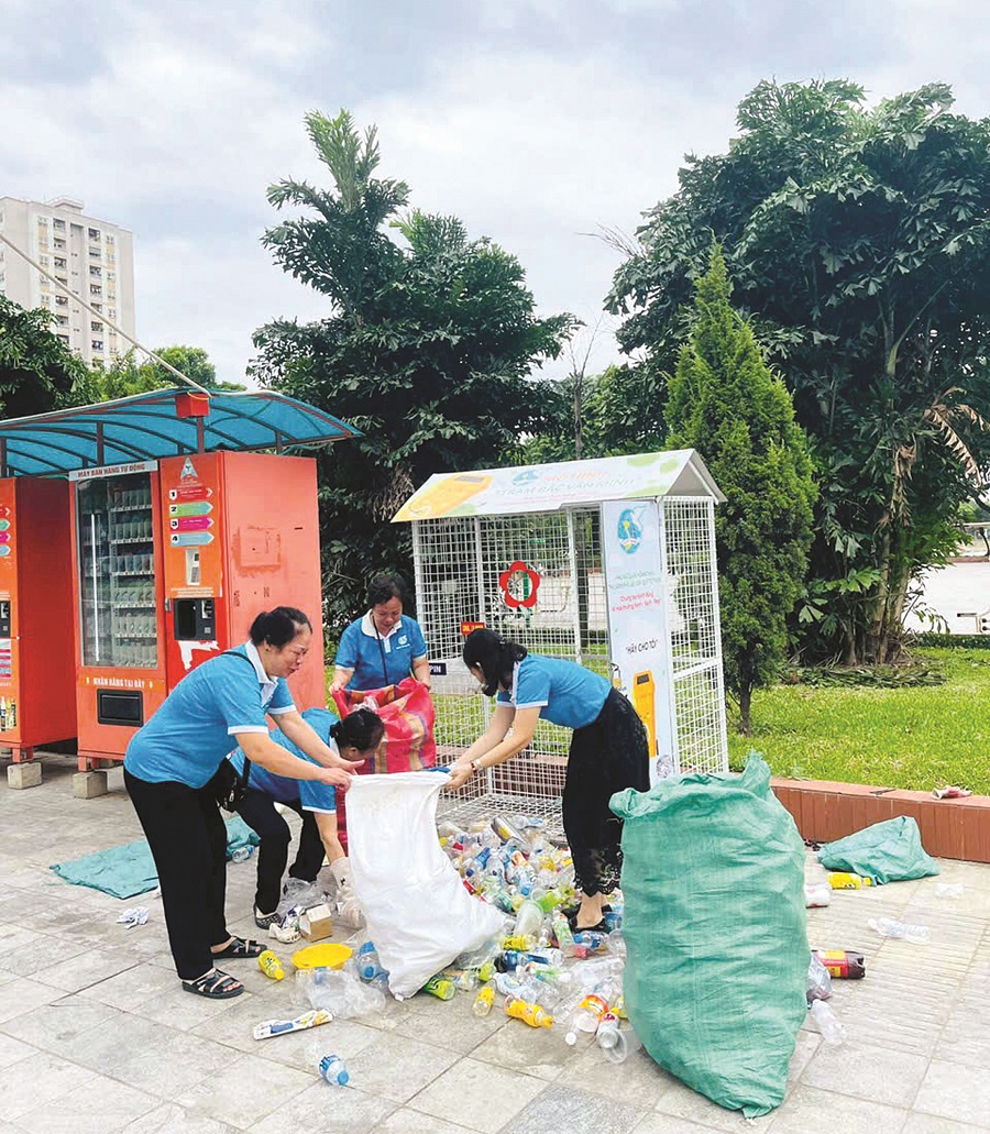 Các cấp Hội LHPN Hà Nội: Tích cực tham gia phát triển kinh tế tuần hoàn - 2