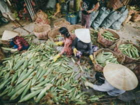 Khu chợ tồn tại 20 năm giữa lòng Sài Gòn: Chỉ bán duy nhất 1 mặt hàng nhưng lúc nào cũng đông nghịt khách