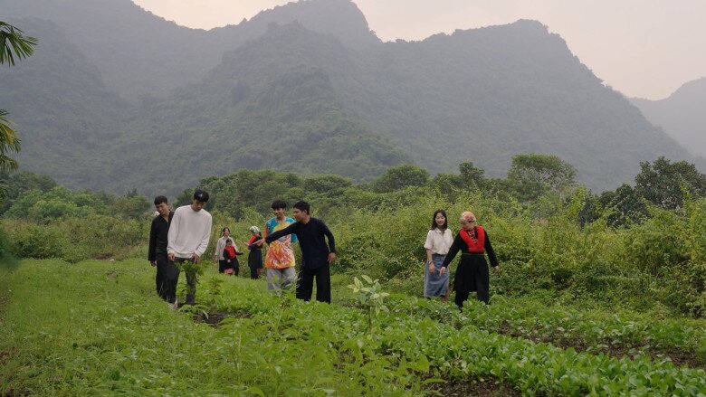 Tập cuối Đi Giữa Trời Rực Rỡ kết "lãng xẹt": Khán giả ngỡ ngàng thắc mắc vì sao Pu mở lòng với Chải - 11