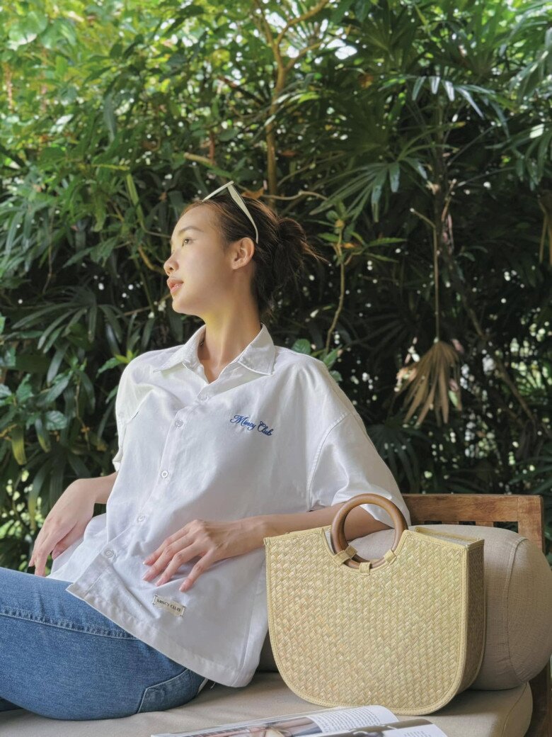 Soi tủ đồ của ba Hoa hậu Việt đoạt vương miện quốc tế, Thuỳ Tiên áp đảo hoàn toàn đàn em - 11