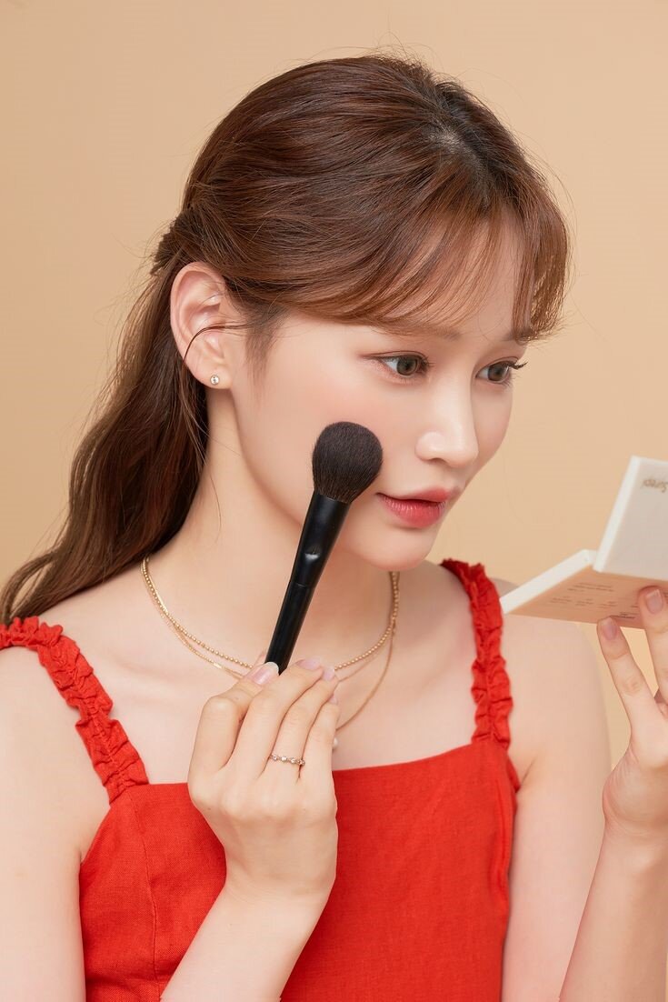 Chuyên gia makeup nổi tiếng tiết lộ bí mật trang điểm của gái Hàn, bỏ qua bước mà nhiều phụ nữ coi là bắt buộc - 1