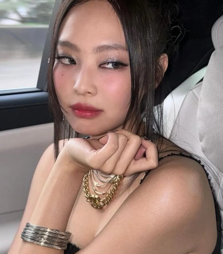 Moo Deng Makeup: Xu hướng trang điểm giống chú hà mã đang viral từ Âu sang Á, báo hiệu hot trend năm nay - 8