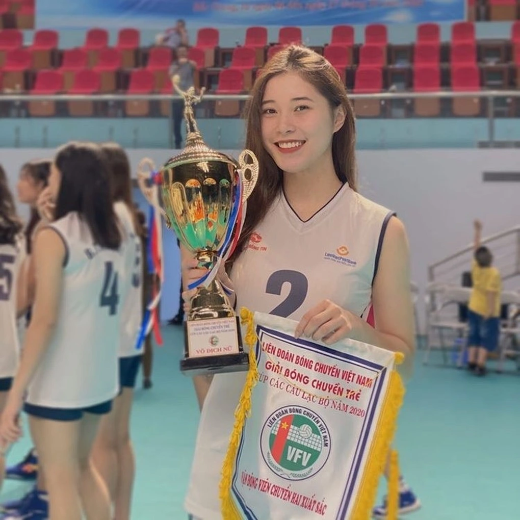 4 &#34;cô gái vàng&#34; làng thể thao giải nghệ ở tuổi đôi mươi: Ánh Viên &#34;lột xác&#34; chưa bằng người lọt Top 10 hoa hậu - 7
