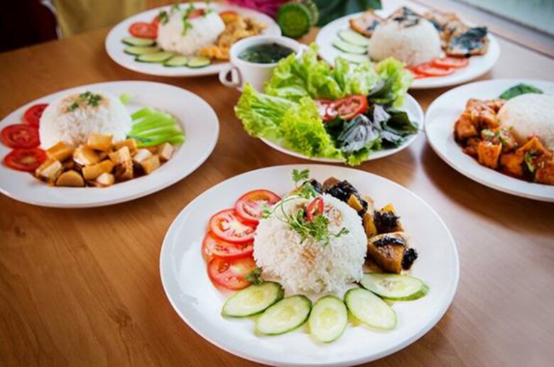 7 quán chay view đẹp nhất Hồ Tây, giá cả bình dân với menu hàng trăm món ngon trong không gian yên bình - 4