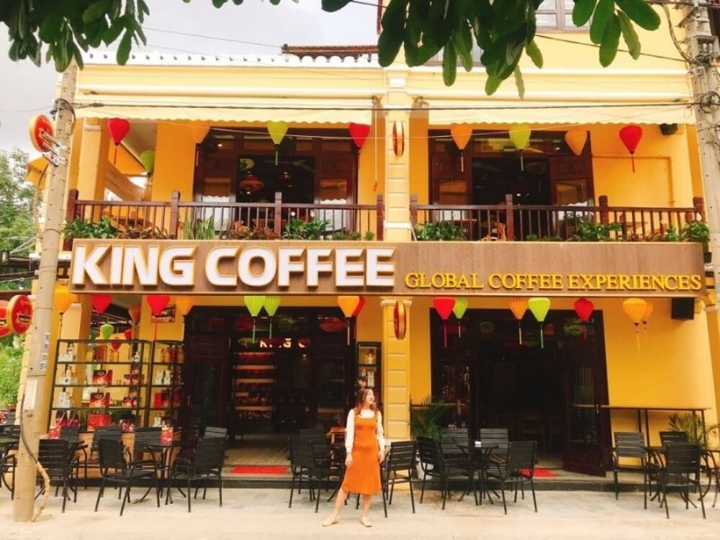 5 quán cafe cá Koi đẹp nhất Hà Nội, không gian nghỉ ngơi lý tưởng, chốn thư giãn bình yên cuối tuần - 2