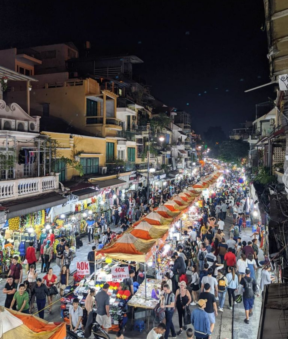 Muôn cách “đu đêm” phố cổ để khám phá trọn vẹn vẻ đẹp của Hà Nội về đêm - 3