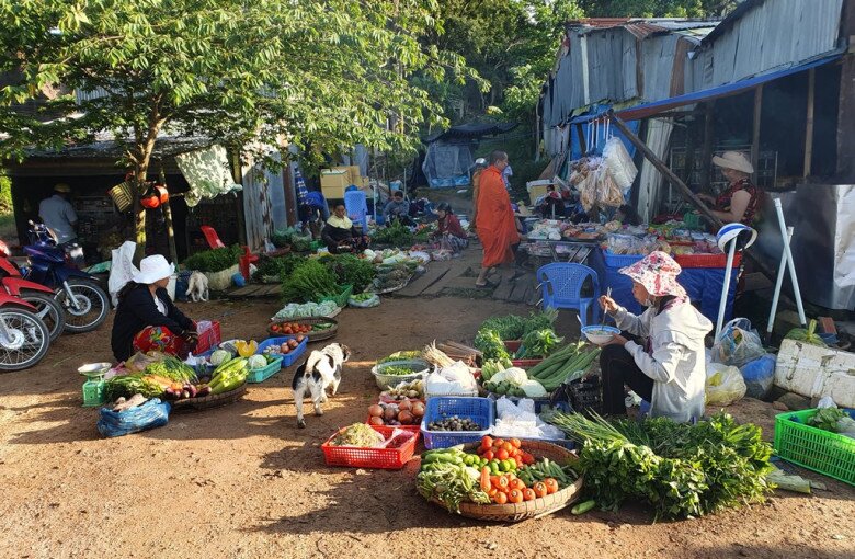 Ở An Giang có khu chợ &#34;trên mây&#34;, được mệnh danh là chợ cao nhất miền Tây - 3