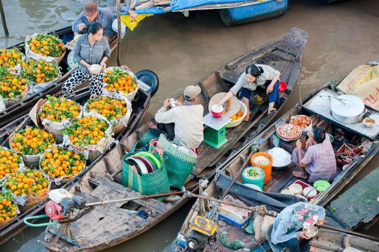 Khu chợ là niềm tự hào của người Cà Mau, siêu hút khách Tây nhờ nét văn hóa độc đáo - 3