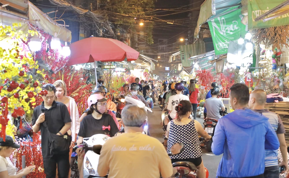 Tết Dương lịch thăm khu chợ được mệnh danh &#34;tiểu Đà Lạt&#34; giữa lòng Sài Gòn, tồn tại hơn 30 năm vẫn tấp nập mỗi ngày - 1