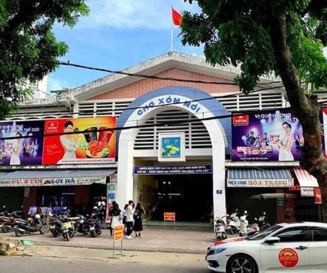 Giữa lòng Nha Trang có khu chợ tồn tại hơn 60 năm: Xưa chỉ là chợ dân sinh bé tí nay thành địa điểm du lịch nổi tiếng - 1