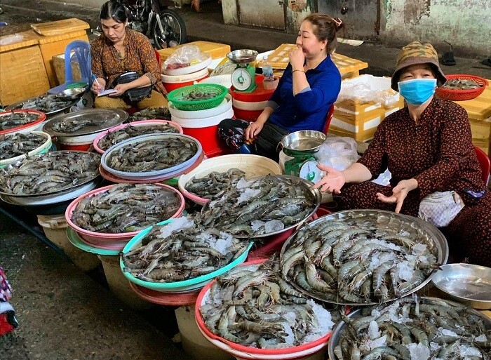 Giữa lòng Nha Trang có khu chợ tồn tại hơn 60 năm: Xưa chỉ là chợ dân sinh bé tí nay thành địa điểm du lịch nổi tiếng - 3