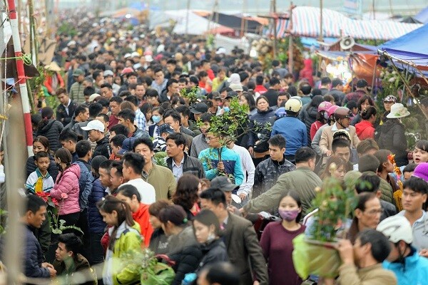 Về Nam Định đi chợ &#34;mua may bán rủi&#34;, chỉ họp duy nhất 1 lần trong năm, dân tình đua nhau tìm đến &#34;mua lộc&#34; - 2