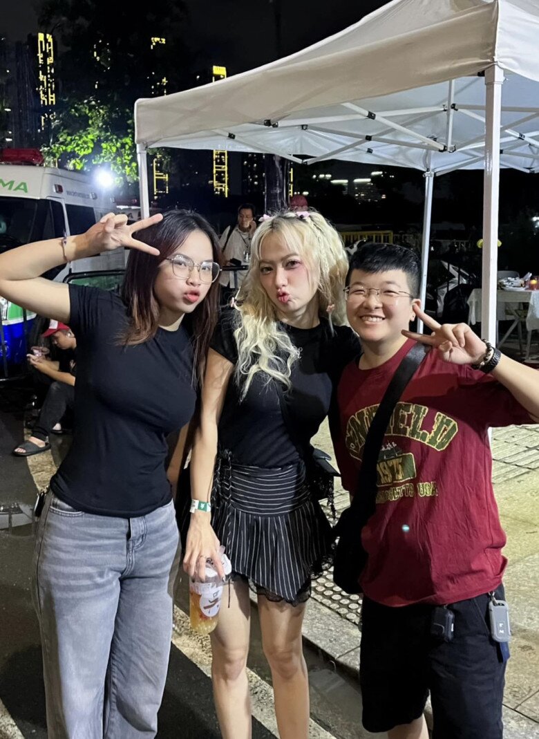 Dàn mỹ nhân Việt "lên đồ" đi cổ vũ hai concert "anh trai", các chị đẹp U40 sexy hết nấc - 3