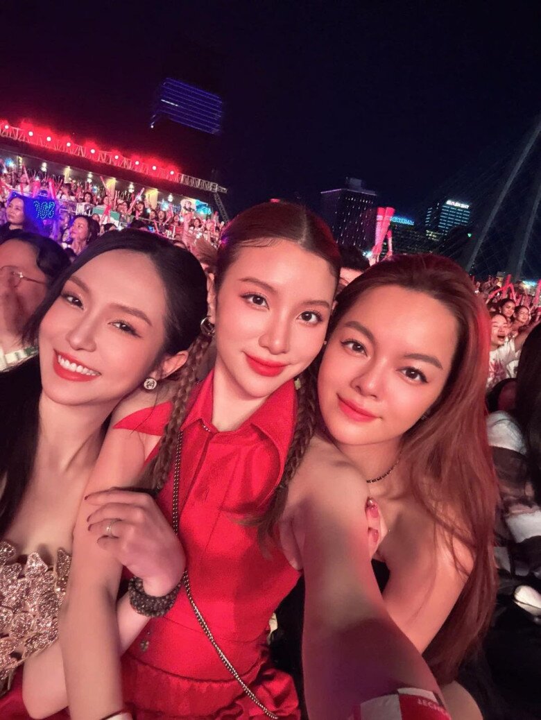 Dàn mỹ nhân Việt "lên đồ" đi cổ vũ hai concert "anh trai", các chị đẹp U40 sexy hết nấc - 6