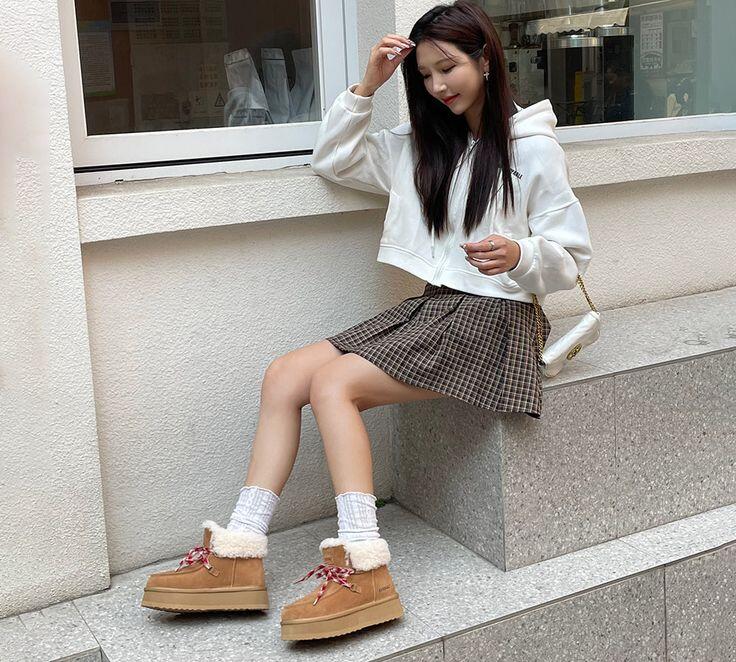 Giày shearling là gì mà làm phái đẹp khắp thế giới &#34;phát cuồng&#34; trong mùa thu đông 2024 - 6